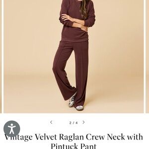 softies velvet raglan crew neck & pant set!